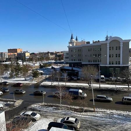 Новая Современная Квартира В Центре Города Qostanai Exterior foto